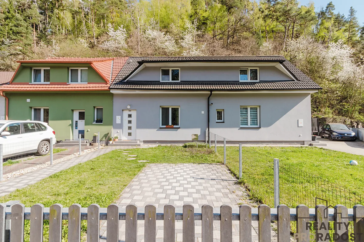 Prodej rodinného domu 100 m², pozemek 300 m²